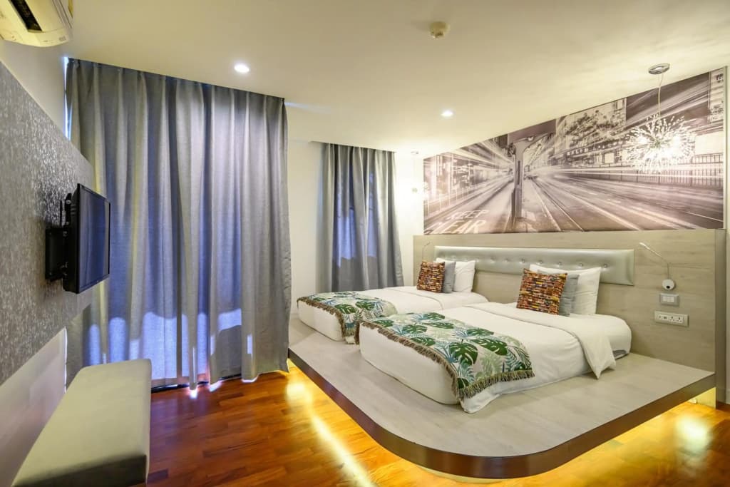 Benviar Tonson Residence - photo 33