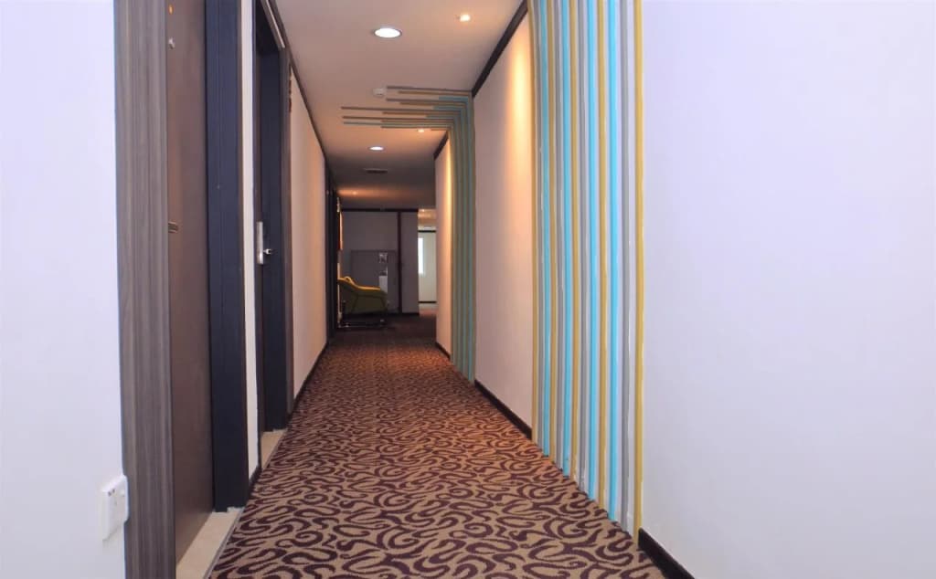 One Enigma Hotel - photo 13