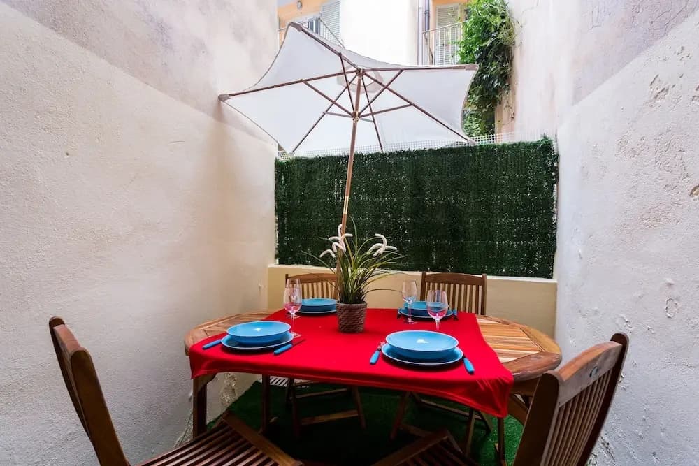 The Napoleon 2-BR Old Town - Terrace - photo 9