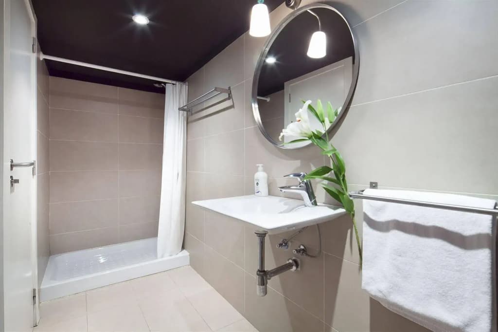 Inside Barcelona Apartments Sants - photo 9