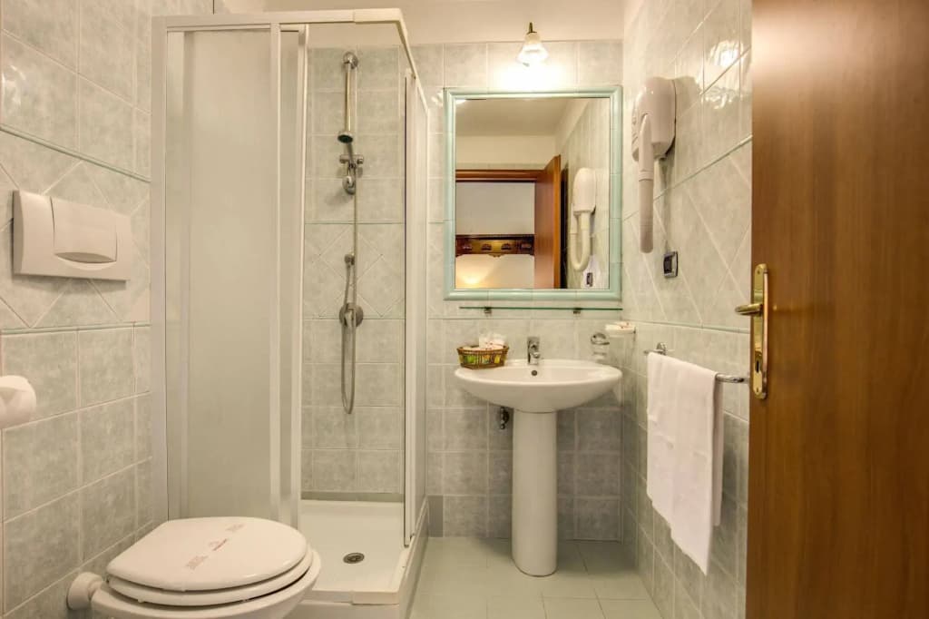 Hotel Montreal - photo 8