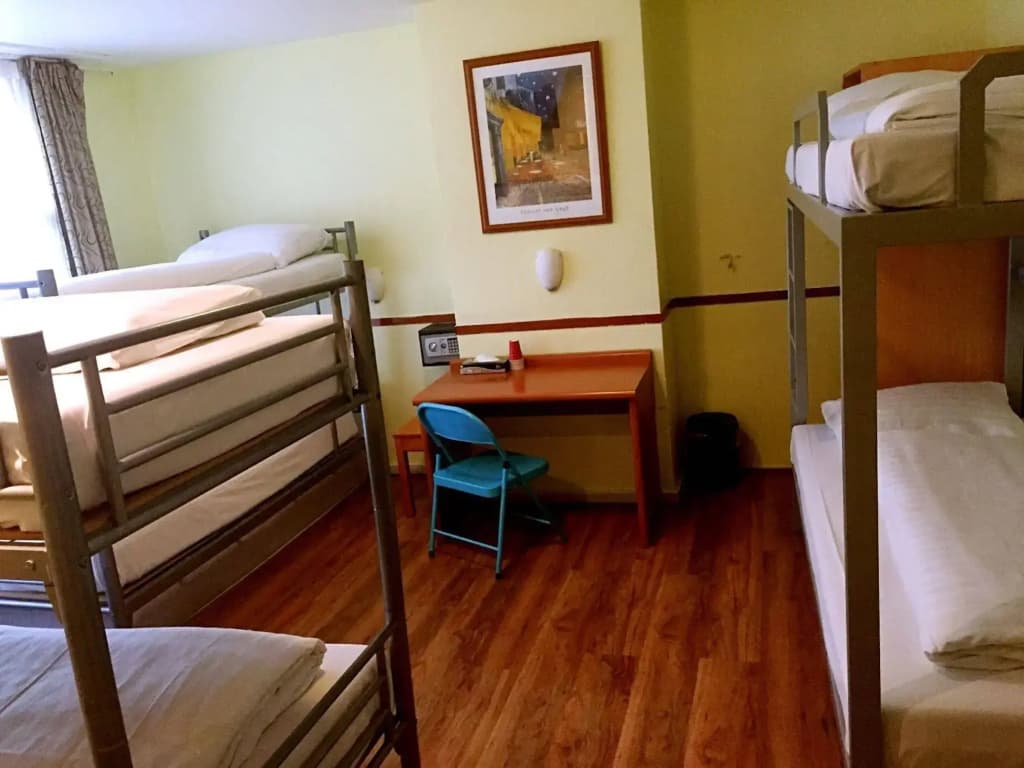 Orange Tulip Hotel Amsterdam - Hostel - photo 4
