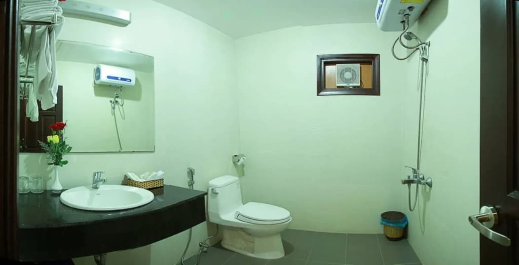 Nhat Linh Hotel Da Nang - photo 9