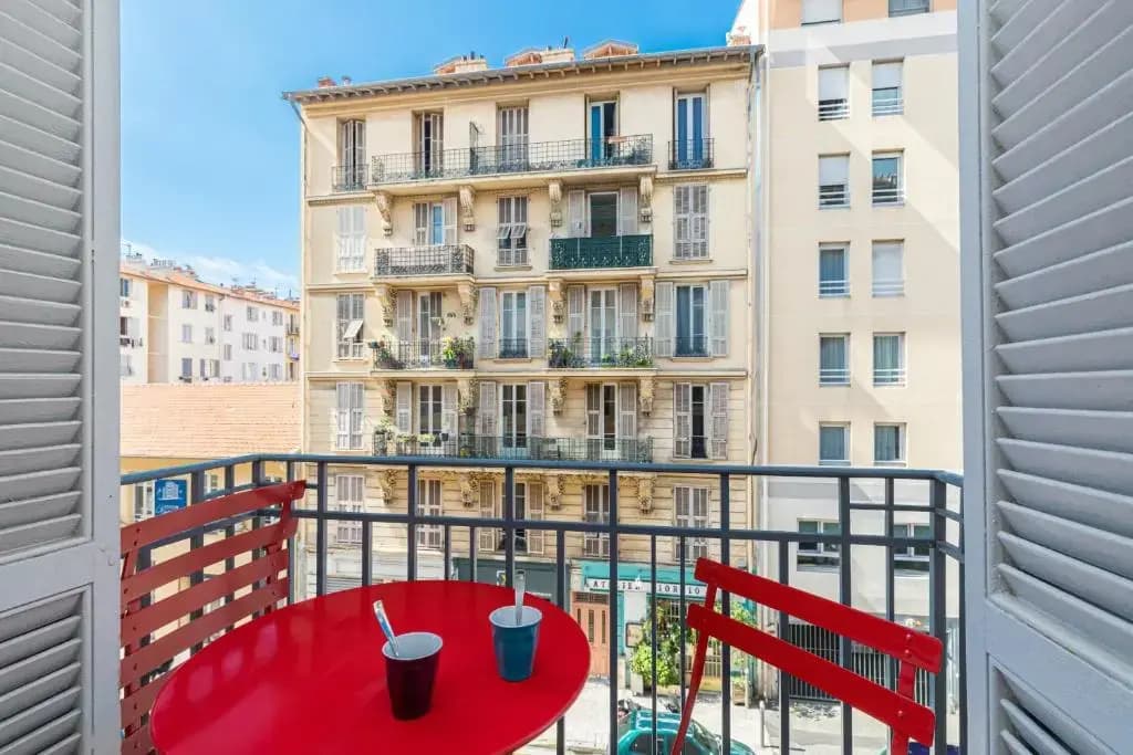 BH - CHARMANT 3 PIECES - Place Garibaldi 4 Personne - photo 11
