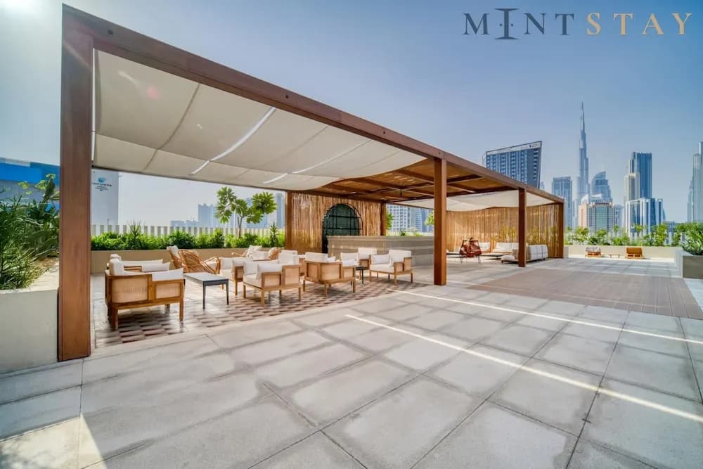 Chic Studio w Panoramic Burj Khalifa Views - photo 15