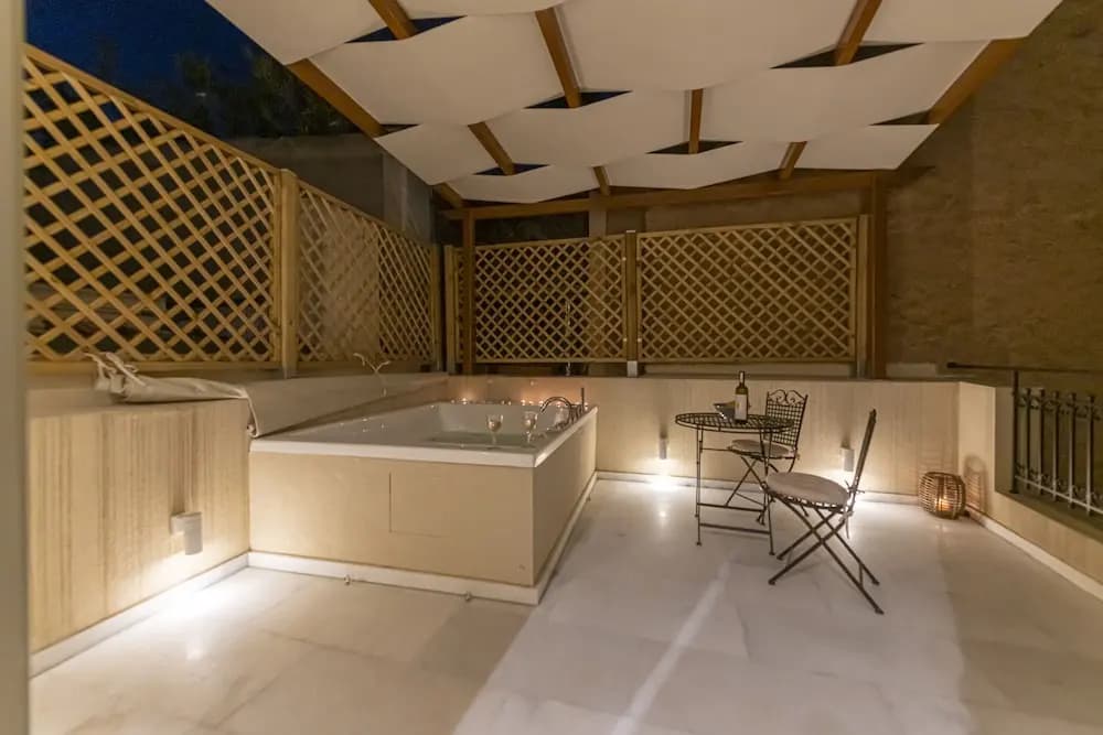 Ipelhome Plaka Boutique Apartments - photo 42