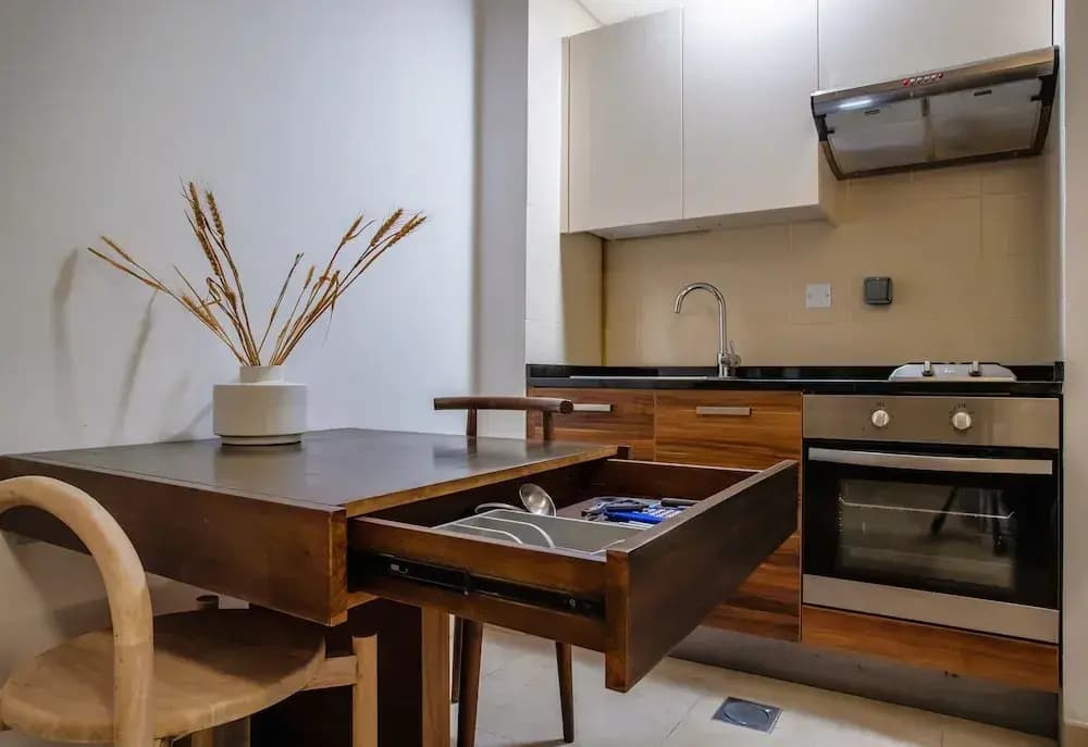 Stylish Studio Apartment-Sparkle Towers - photo 24