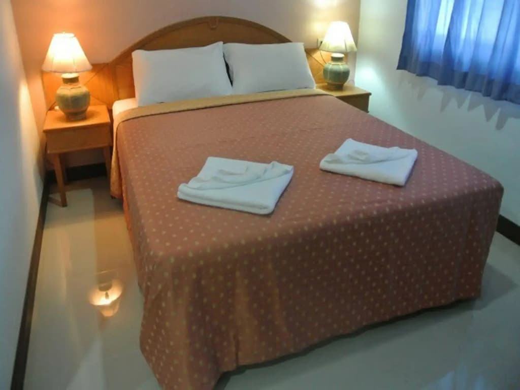 Silla Patong Boutique – Beach Walk Access - photo 3