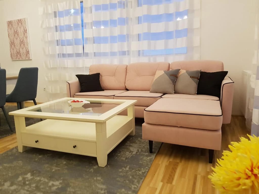 White Vintage Park View Apartment - photo 50