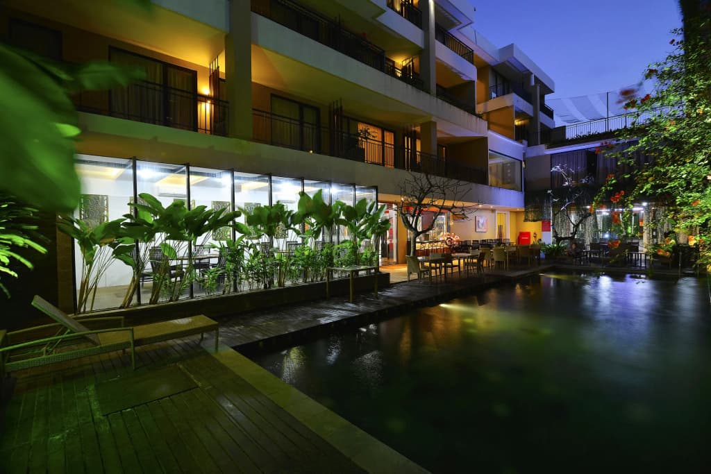 100 Sunset Hotel Managed by Eagle Eyes - photo 21