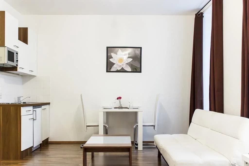 Grand Central Studio Apartments - photo 12