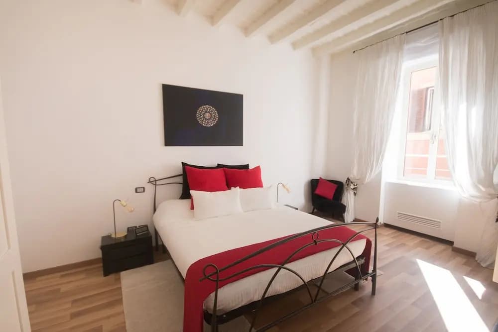 Barcaccia Luxury Suites - photo 6