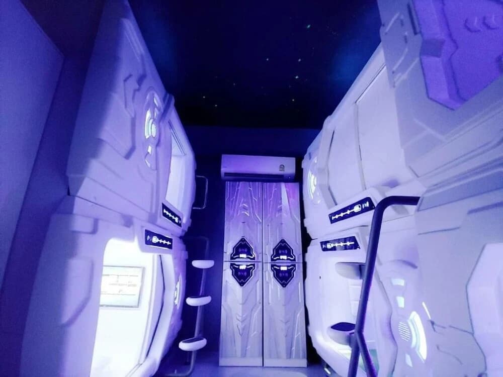 Met A Space Pod @ Asoke - photo 16
