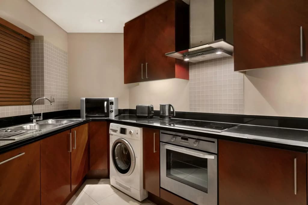 Shangri-La Hotel Apartments Qaryat Al Beri - photo 19