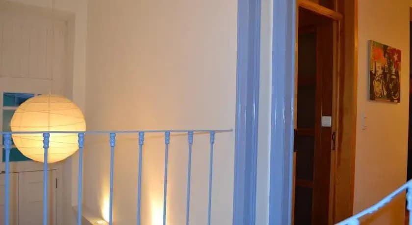 Campolide Lisbon Apartment - photo 7