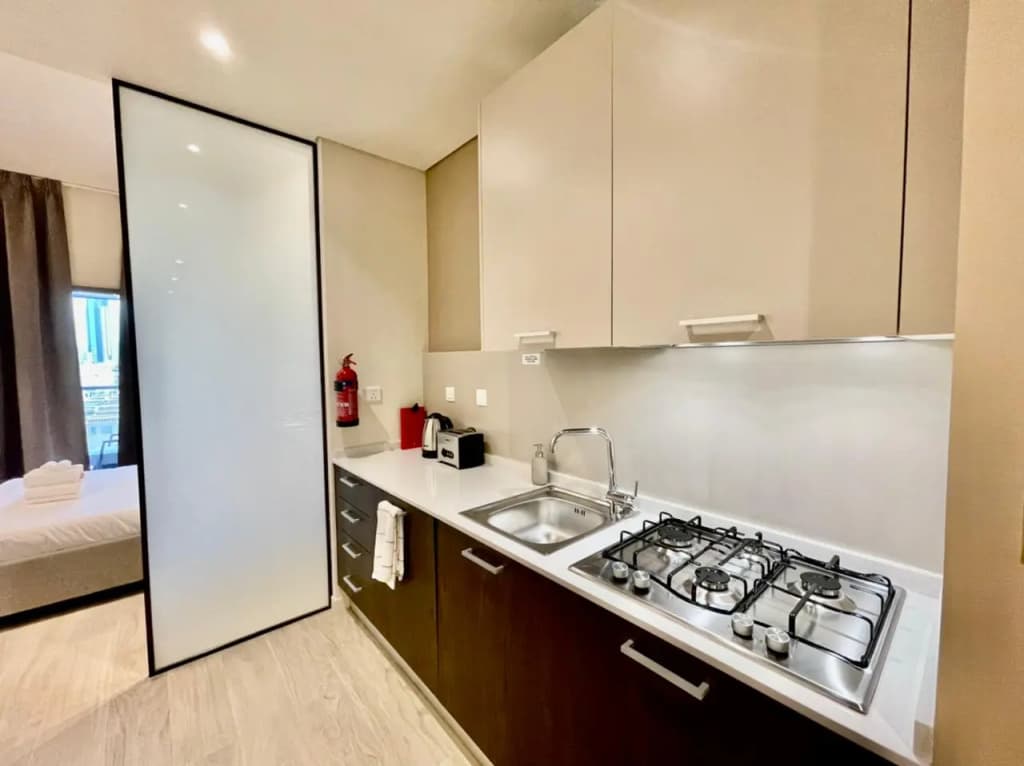 Stunning Park view studio with balcony - photo 11
