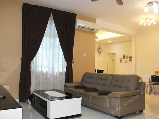 Bukit Indah Guesthouse - photo 3