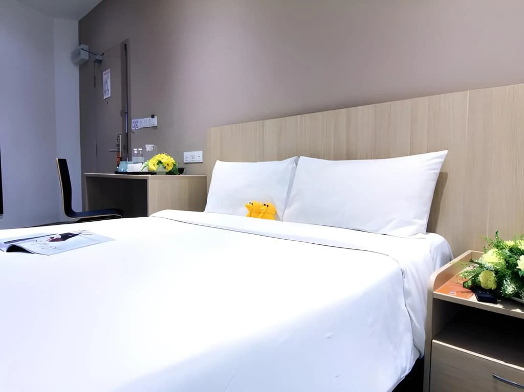 Pacific Express Hotel Chinatown - photo 7