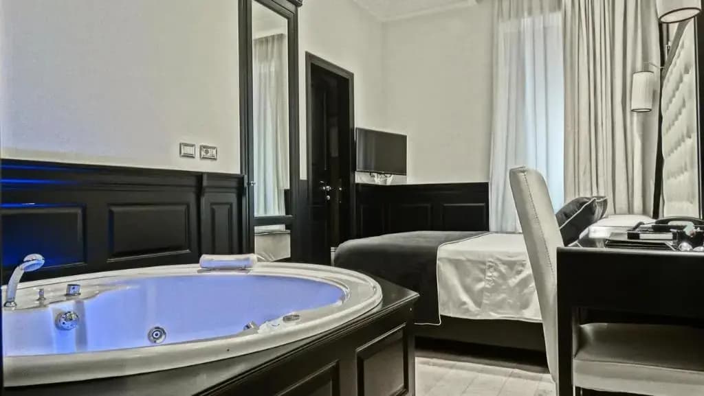 Vaticano Royal Suite - photo 13