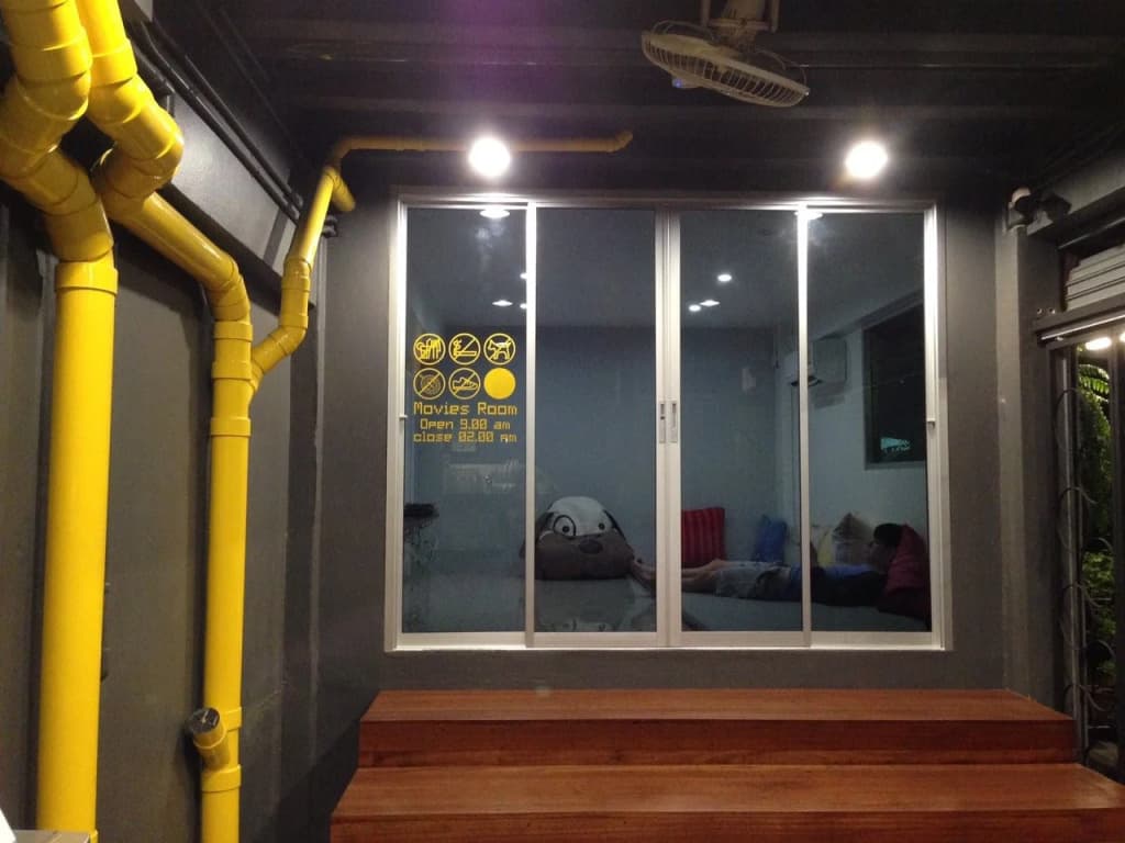 Cubic Bangkok Hostel - photo 17