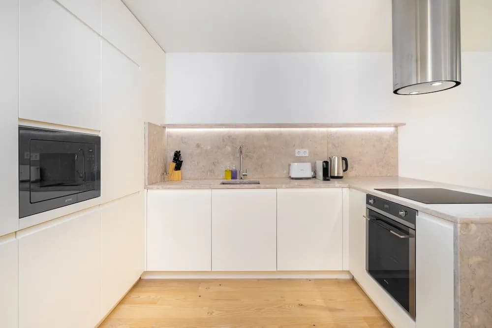 LS48 Prime Location Luxury Duplex - photo 14
