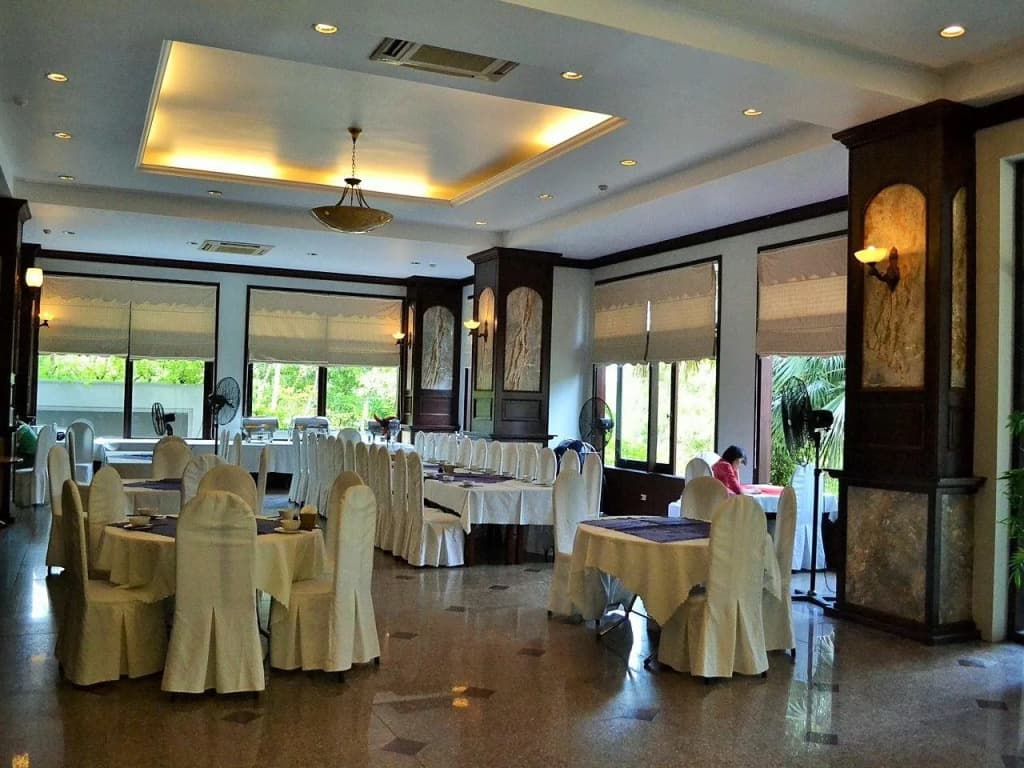 Hoa Binh Ha Long Hotel - photo 12