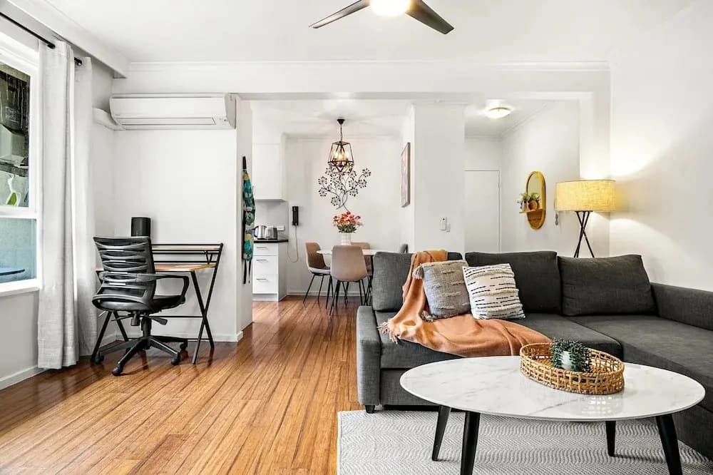 Serene 2-bed Apartment in St Kilda - photo 8