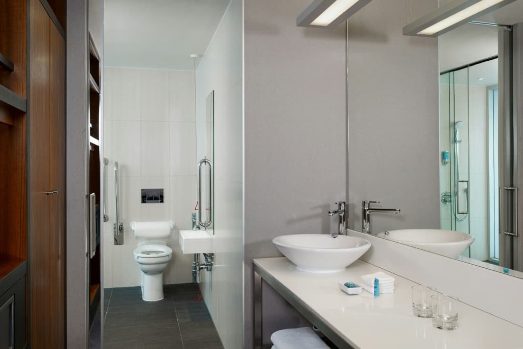 Aloft by Marriott London Excel - photo 8