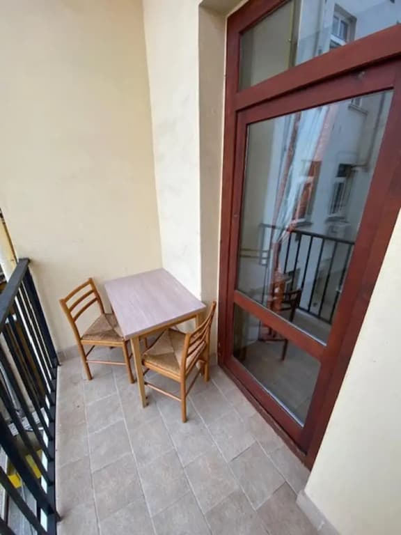 Captivating 1-bed Apartment in Praha - photo 4