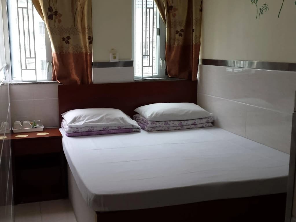 E-Dragon Hotel - photo 3
