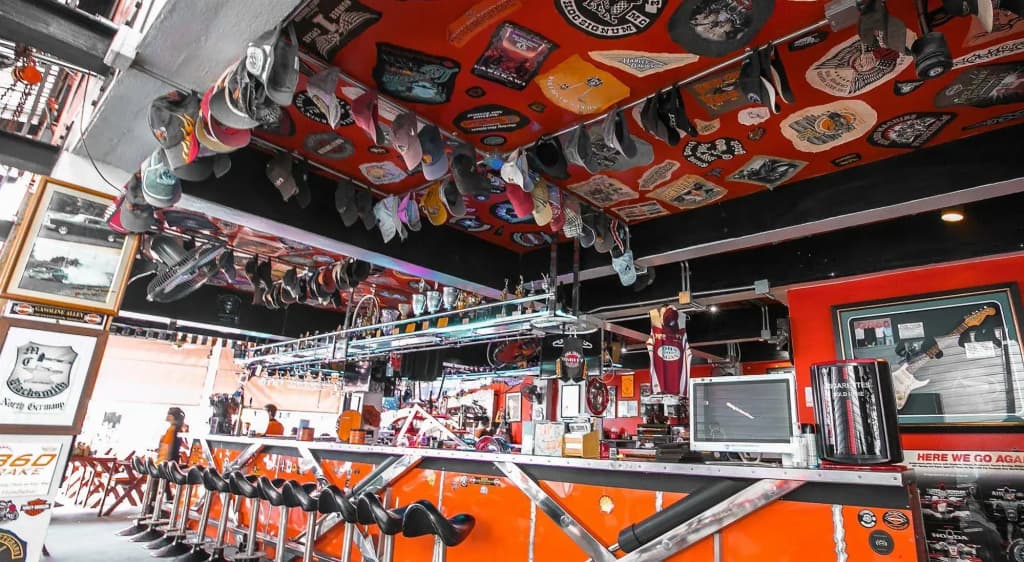 Nicky's Handlebar Hotel - photo 16