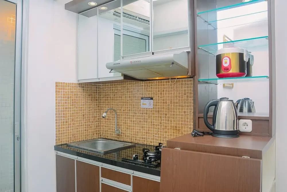 Comfort and Minimalist Studio Bassura City Apartment by Travelio - photo 13