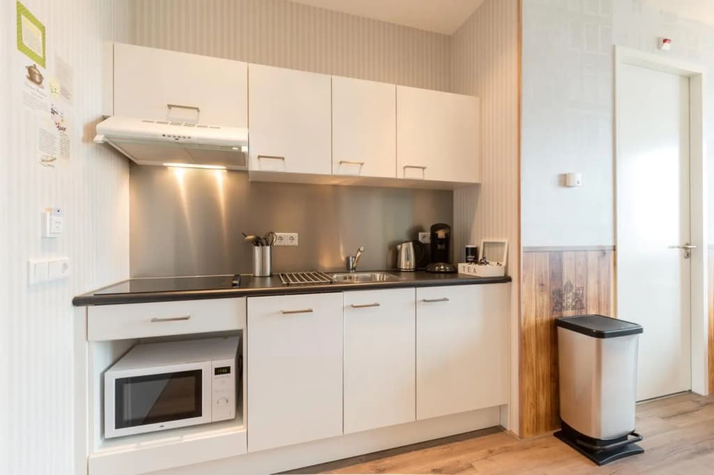 Amsterdam ID Aparthotel - photo 40