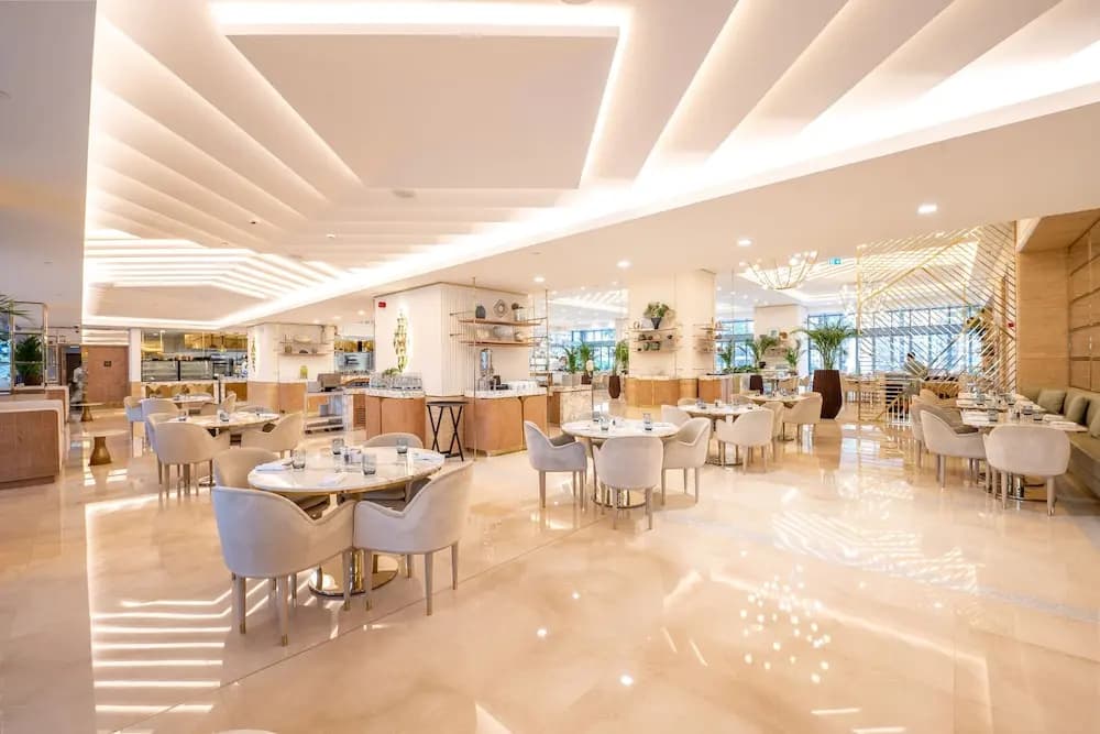 Ultra Luxury Palm Tower with Shared Hotel Facilities - photo 29