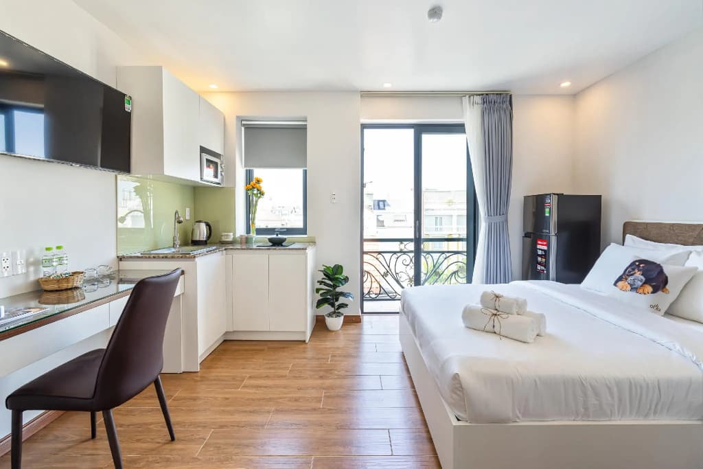The Royal Hotel & Apartment - main photo
