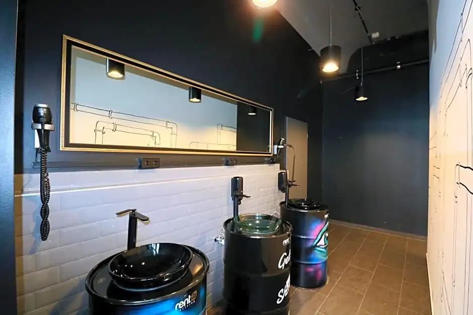 P182 Hidden Hostel - photo 14