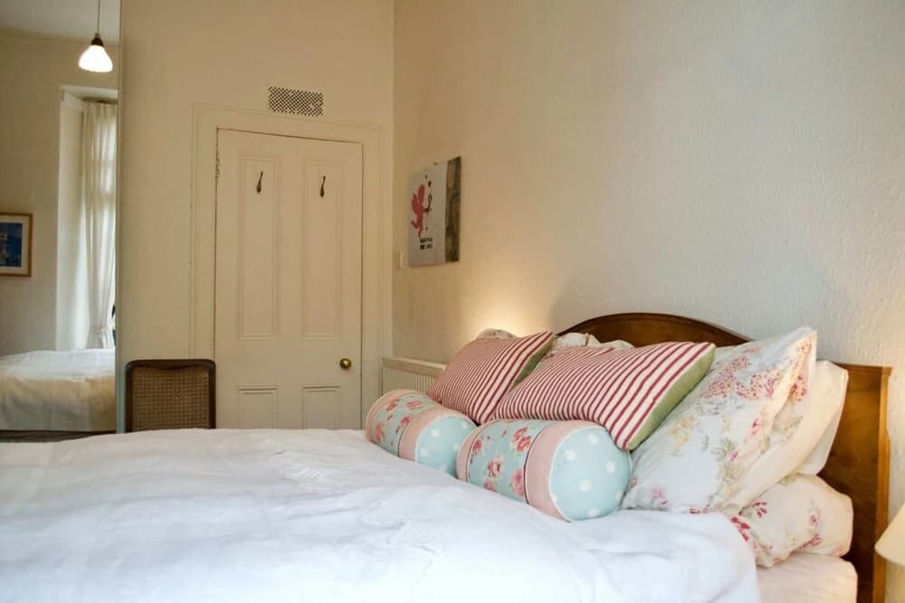 1 Bedroom Flat In Edinburgh - photo 4