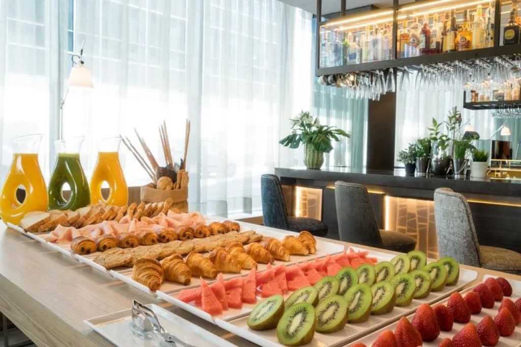 AC Hotel Madrid Feria by Marriott - photo 12