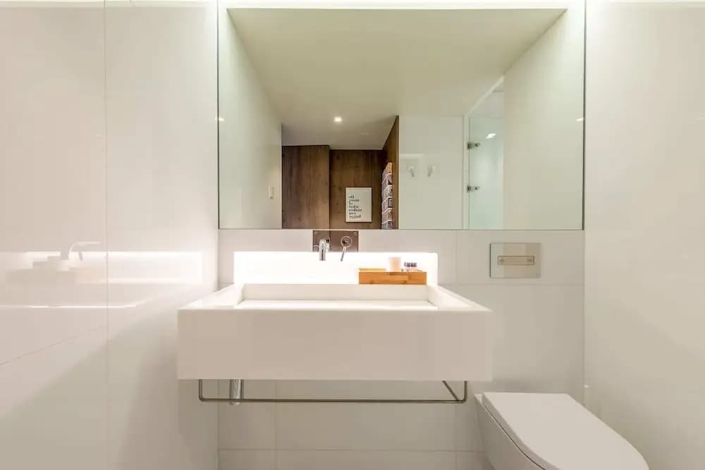 Mid-century Apartment Near Cais do Sodré - photo 8