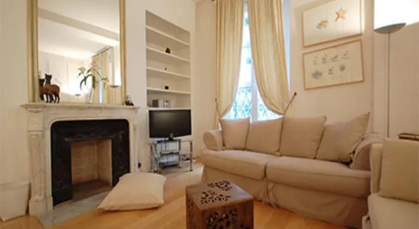 Apartment Place des Vosges - photo 2