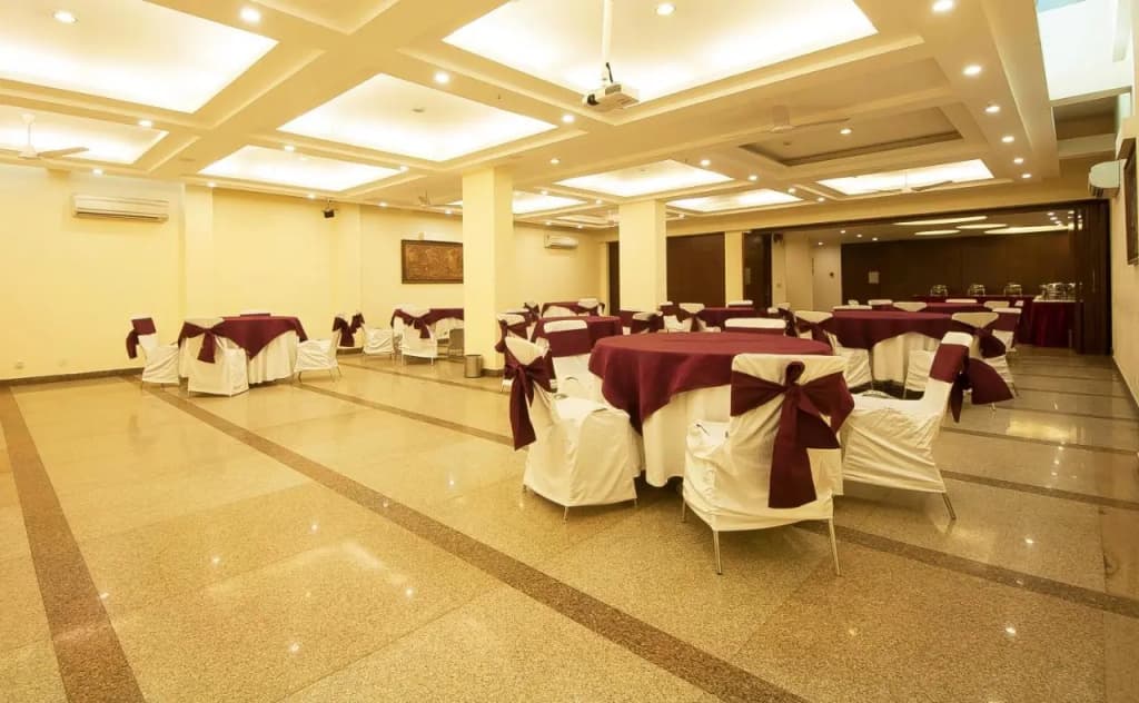 Alpina Hotels & Suites - photo 36