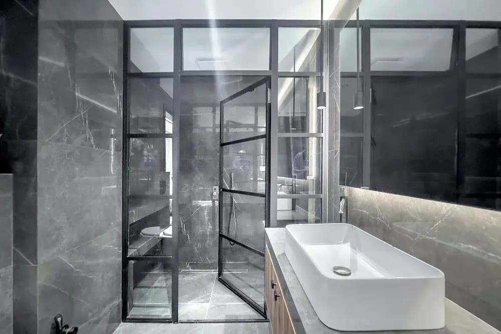 Phaedrus Living Apollo Skyview Penthouse - photo 10