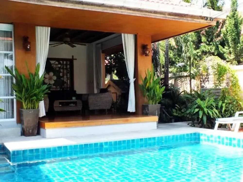 4 Bedroom Private Pool Bungalow Walking Street 15 Min Ride Away - photo 14