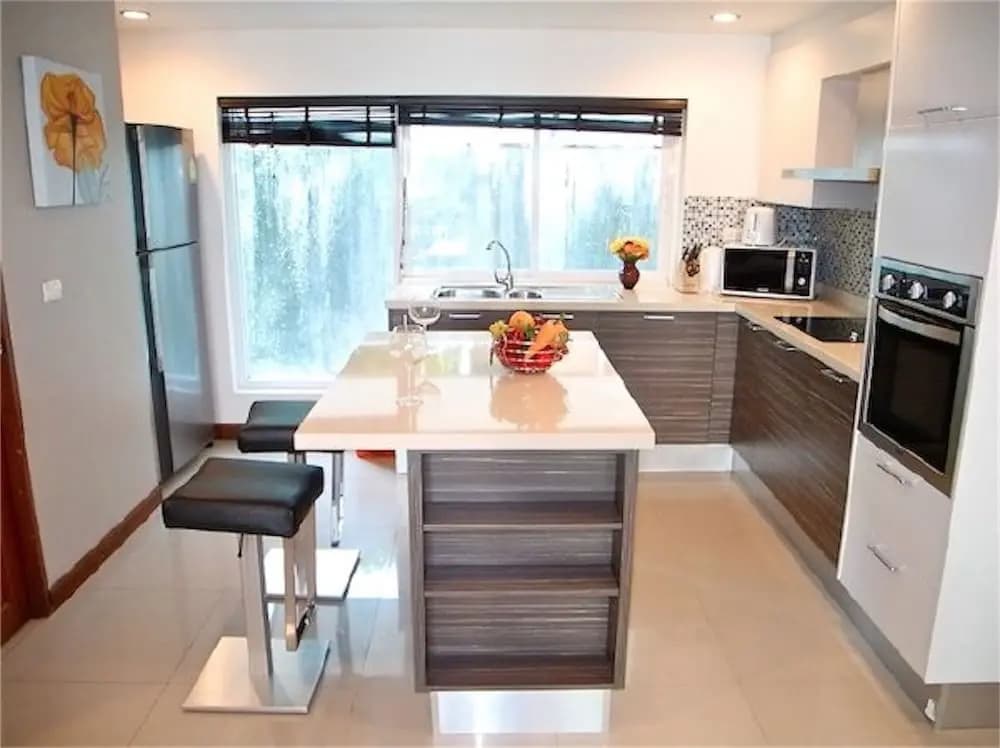 Sunrise 3 bedrooms Modern Apartment In Nai Harn - photo 12