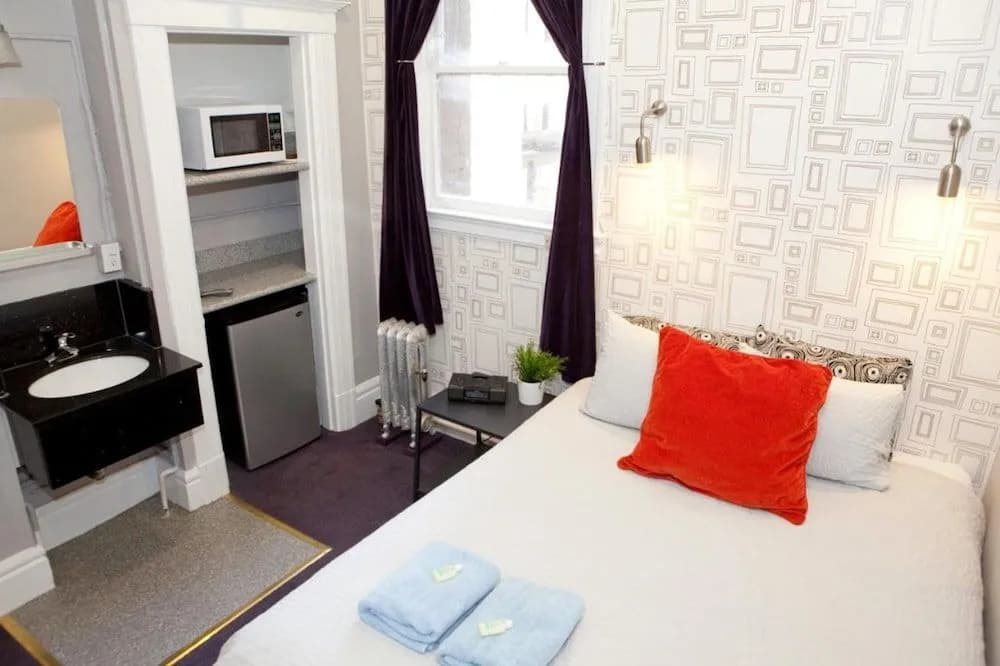 Ansonia Hotel - Hostel - photo 5