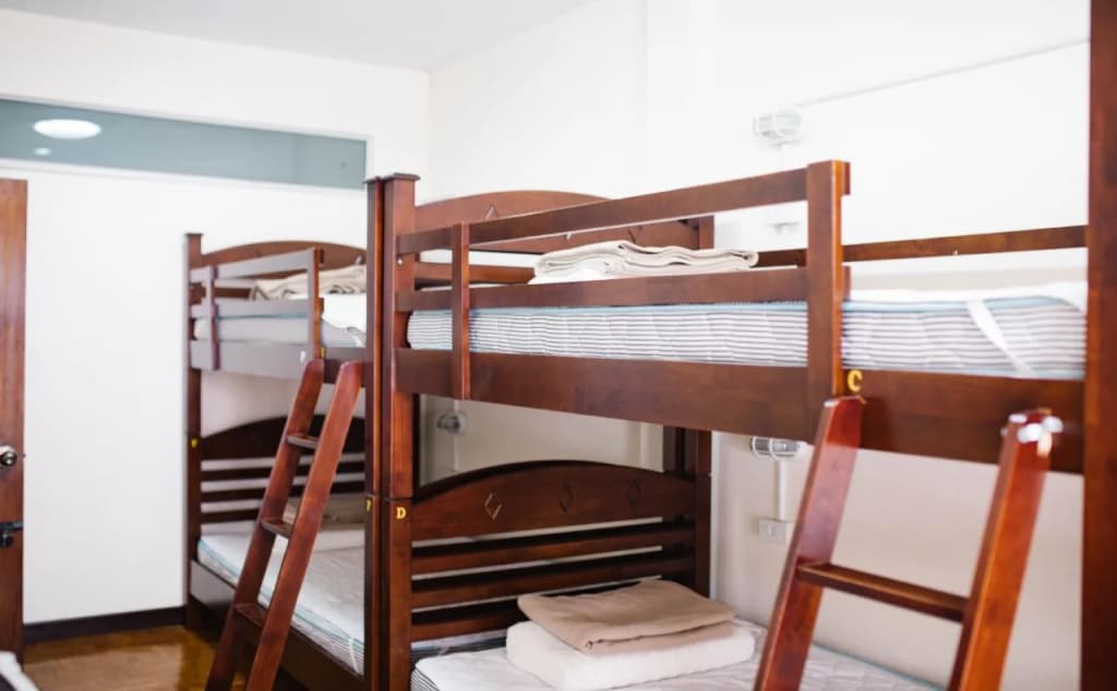 Buc's Hostel - photo 5