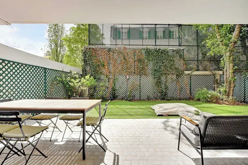 Passy / Eiffel Tower - Amazing 2BR With Garden - photo 12