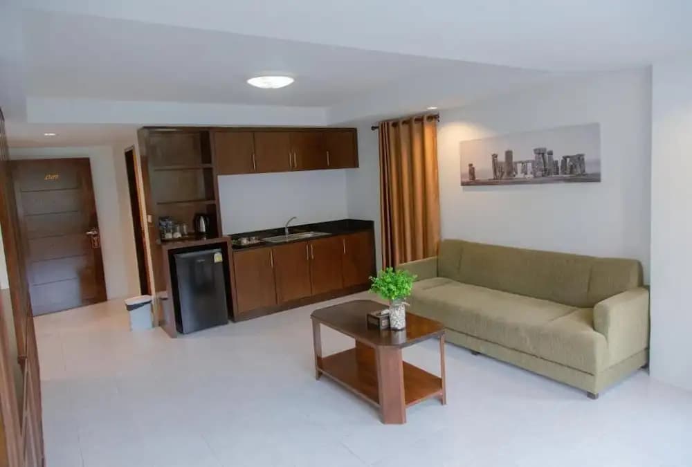 RoomQuest Kalim Beach - photo 12