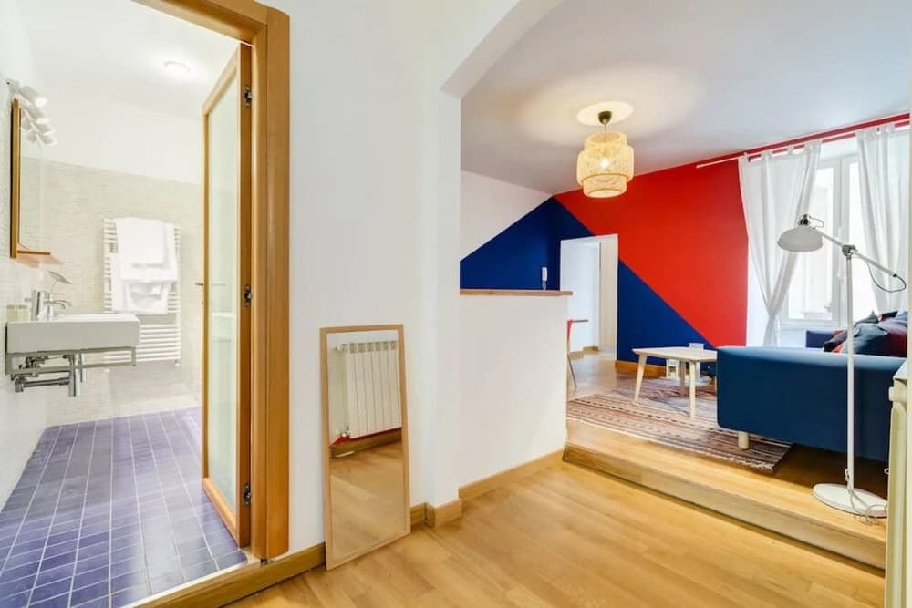 Extra Large Colorful Flat in Central Location! - photo 4