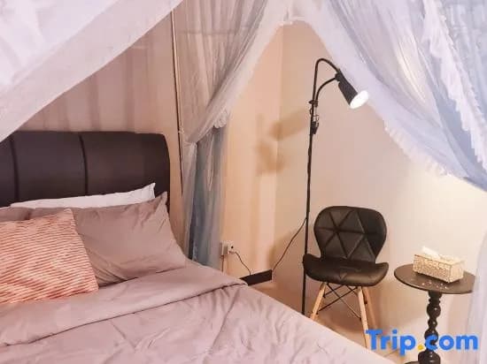 2-5pax Romantic Suite Bathtub Midvalley HMemories - photo 1